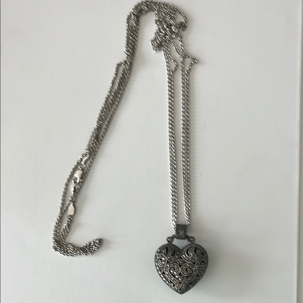 Elegant Silver Heart Pendant Necklace